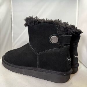 UGG Koolaburra "Jordina" Button Mini Boots
Size 9
Color Black